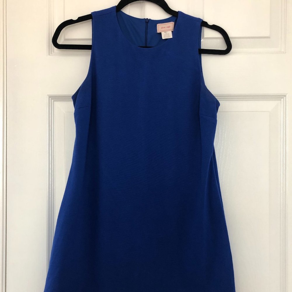 Chic Blue Dress with Scalloped Trim